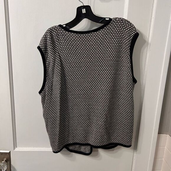 Vintage Button Vest - Picture 4 of 4